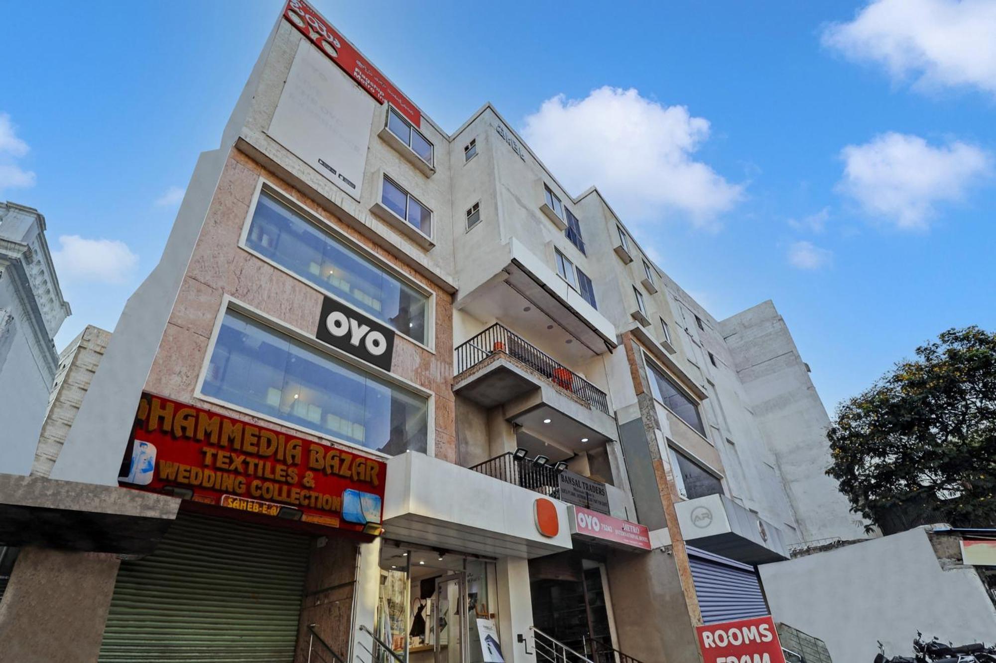 Oyo 18341 Flagship Metro International Hyderabad Exterior foto